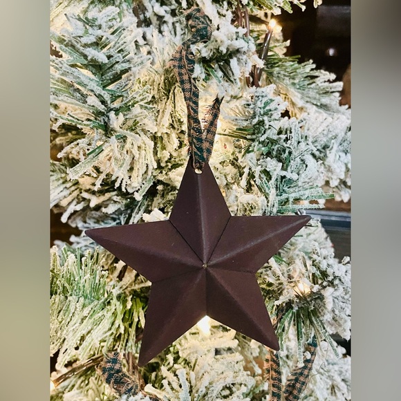 *Hanging Accessory Metal Star Ornaments Set of 3, 3.75” - Picture 4 of 16